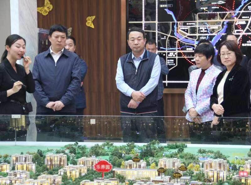 鲁商老总季_克鲁鲁·采佩西(3)