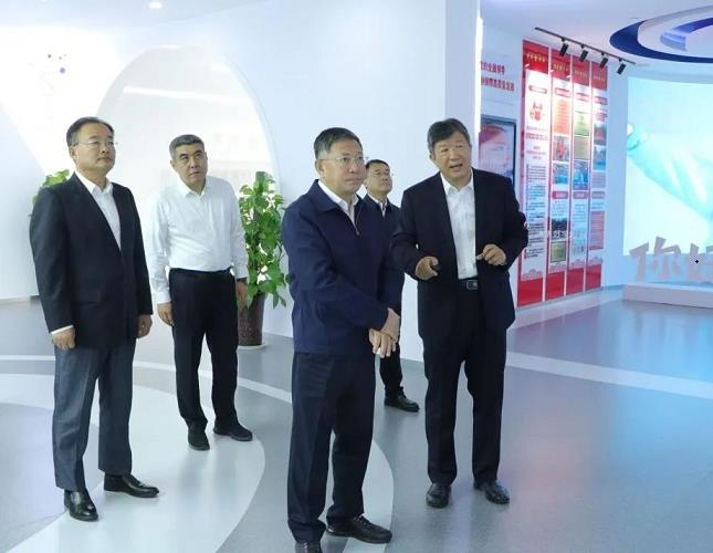 周立伟调研鲁商集团强调：聚焦“理念、机制、模式、业态、技术”五个创新，擦亮国有商业企业“金字招牌”